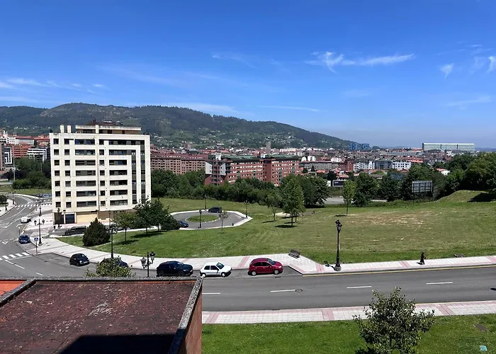 아파트 Acogedor Con Vistas A La Catedral Y Parking 오비에도
