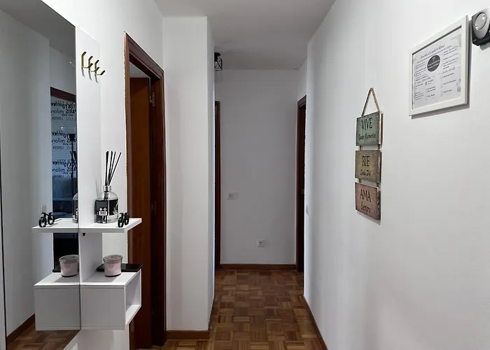 아파트 Acogedor Con Vistas A La Catedral Y Parking *